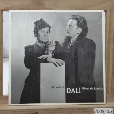 Album de família - Salvador Dalí